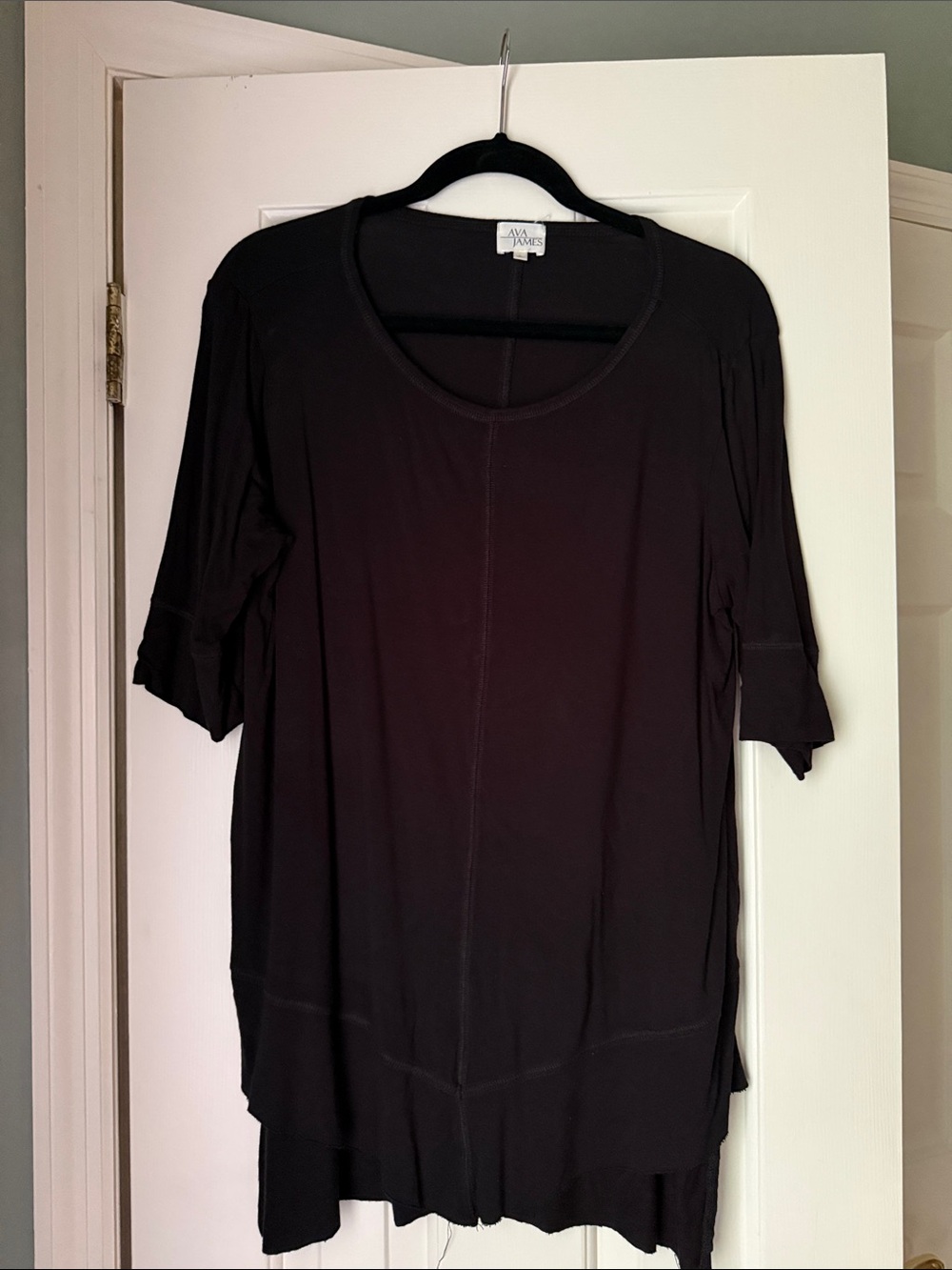 Ava & Viv Women's Black Scoop Neck Tunic Top